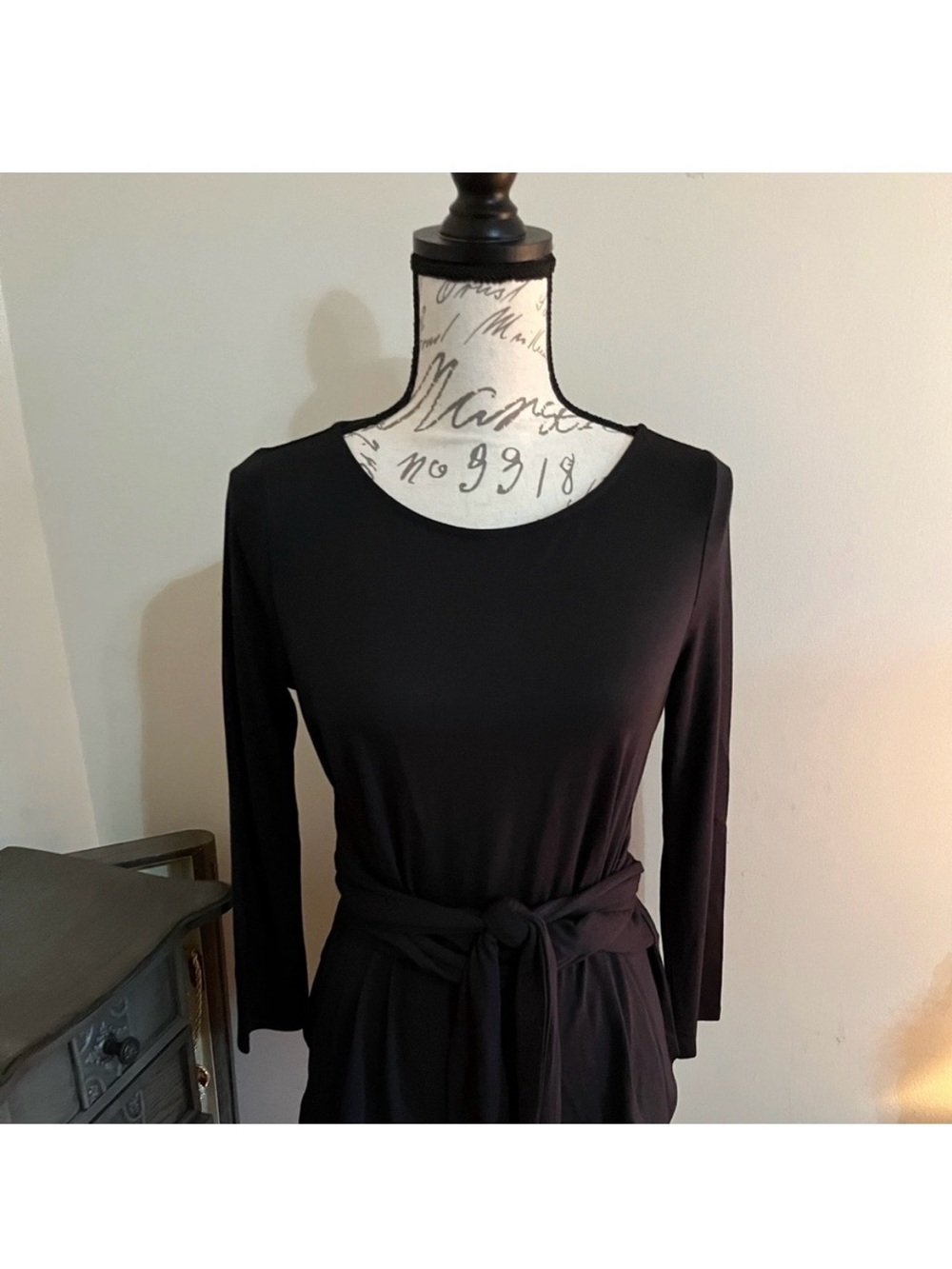 Banana Republic Black Long-Sleeve Tie-Waist top size small